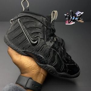 Used Nike Foamposite Black Women Size 7.5